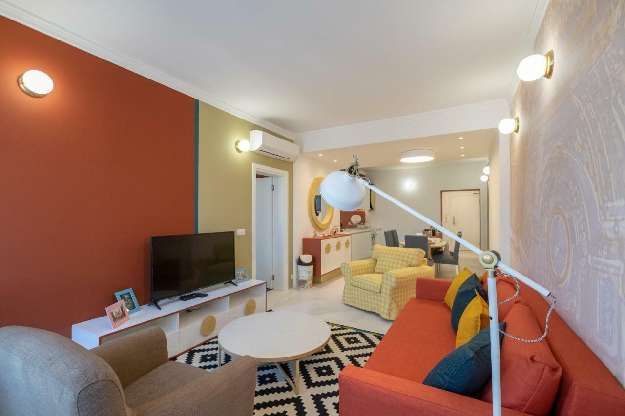 Vitosha Blvd 3-bedroom, 2-bathroom Lux Apartment Sofia