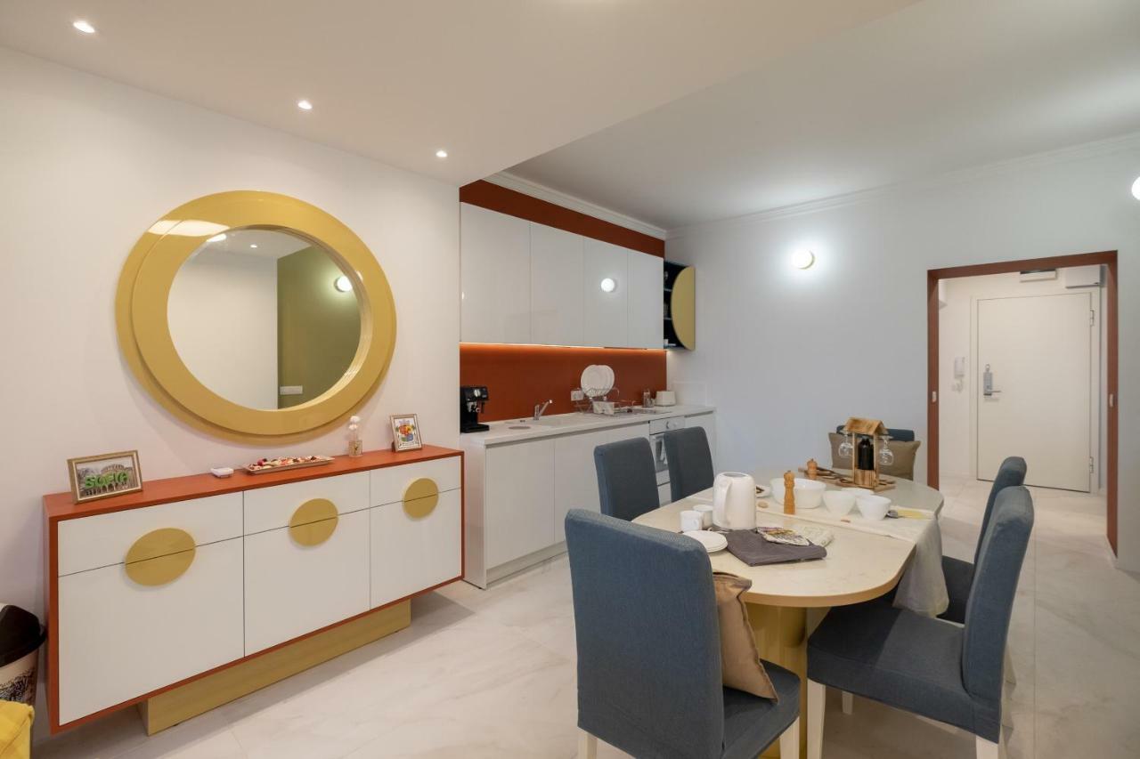 Apartment Vitosha Blvd 3-bedroom, 2-bathroom Lux *