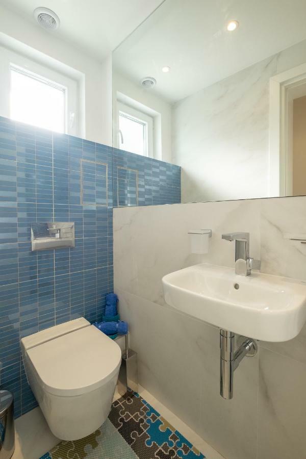 Apartment Vitosha Blvd 3-bedroom, 2-bathroom Lux *