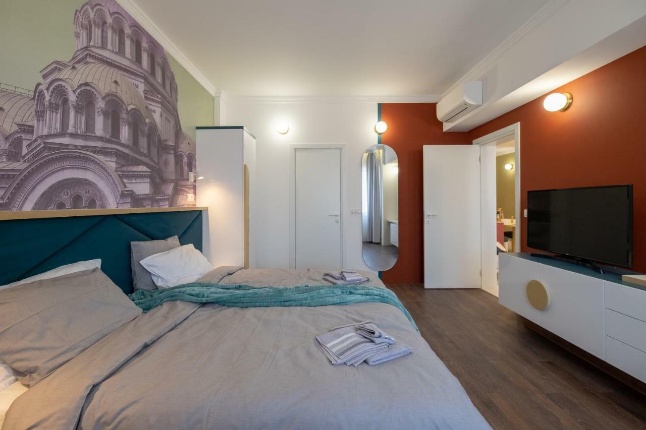 Vitosha Blvd 3-bedroom, 2-bathroom Lux Apartment Sofia
